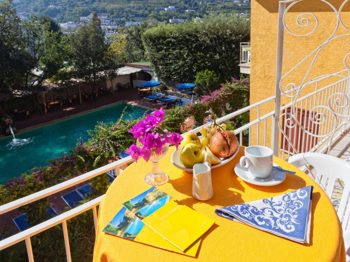 hotel-cleopatra-ischia-camera-balcone2