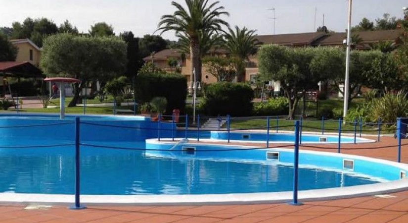 Villaggio_Club_La_Pace_Tropea_Calabria_piscine_1-tSa-825X450