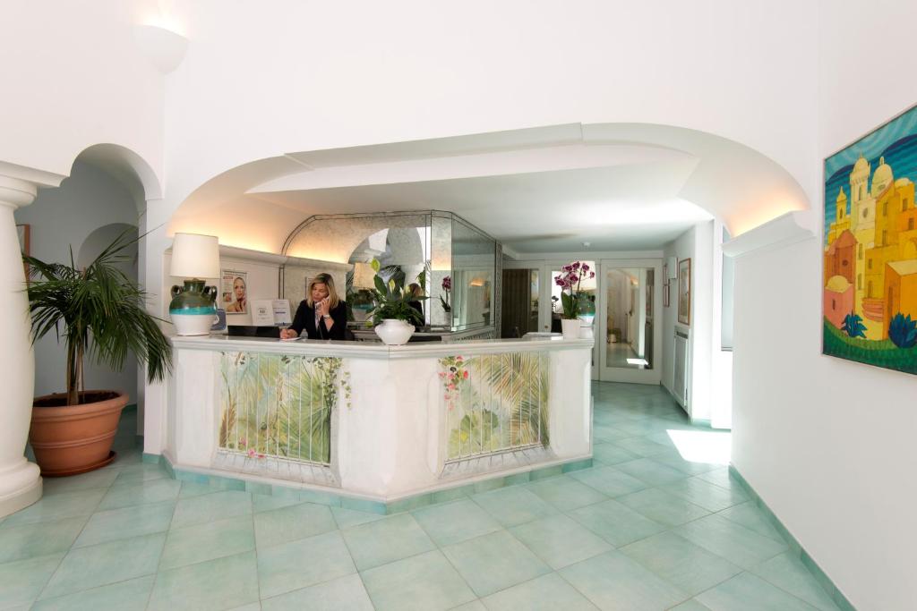 reception-hotel-floridiana-ischia-porto-centro